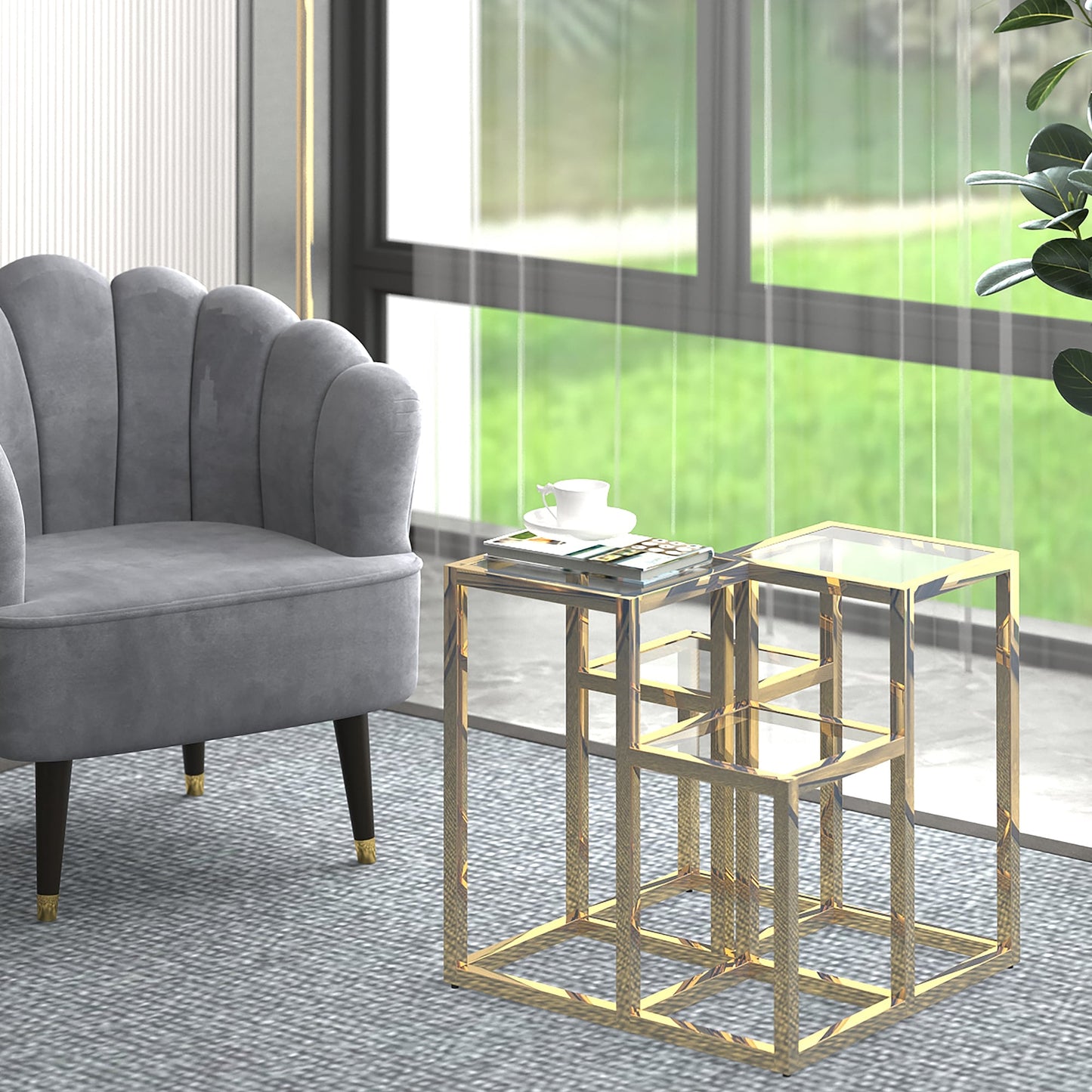 Casini Accent Table in Gold