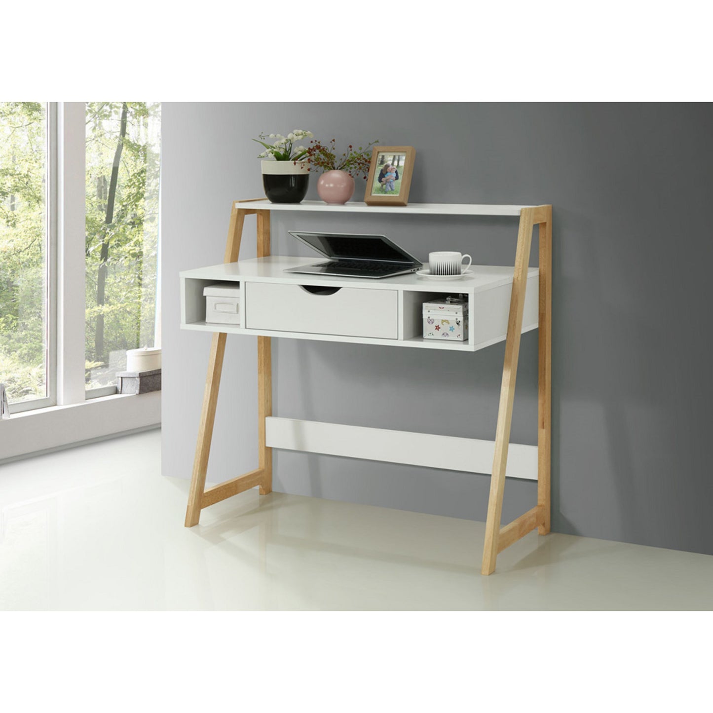 Heidi Collection Desk